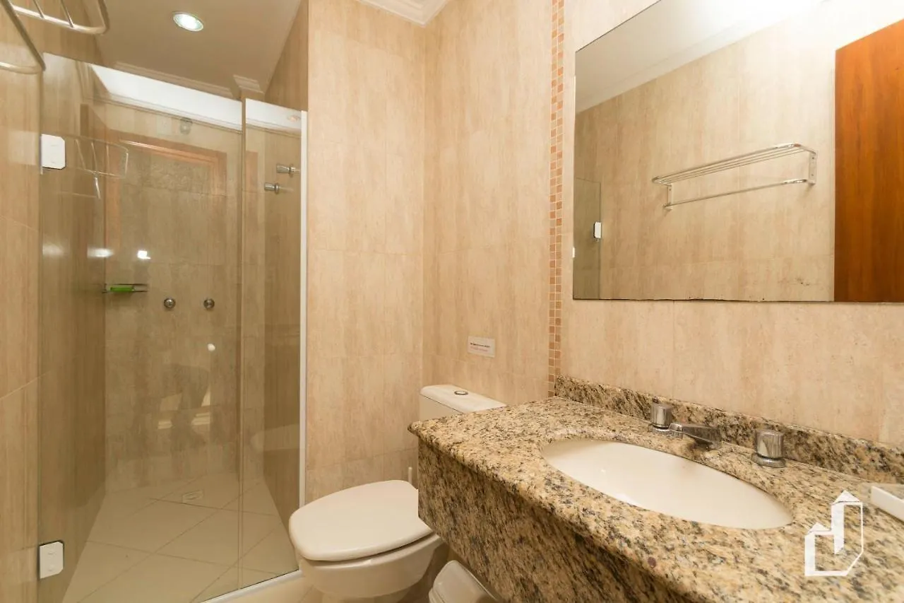 Apartamento com 02 dormitórios aqui é só trazer as malas e aproveitar as férias Bombinhas 0*,  Brasil